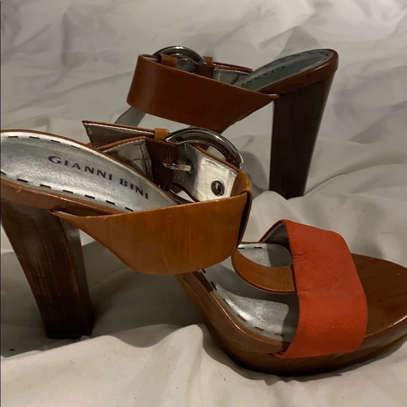 Great summer heal by Gianni Bini Coral and Tan - Picture 2 of 5